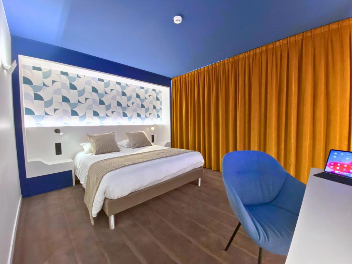 Brit Hotel Piscine & Spa - Fougeres Lecousse Zewnętrze zdjęcie
